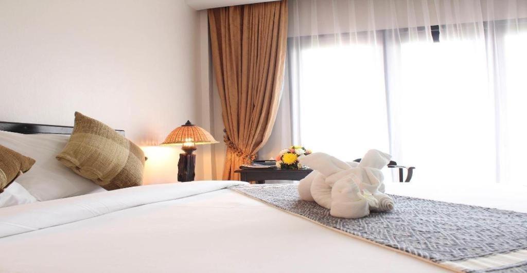Daosavanh Resort & Spa Hotel Savannakhet Exterior foto